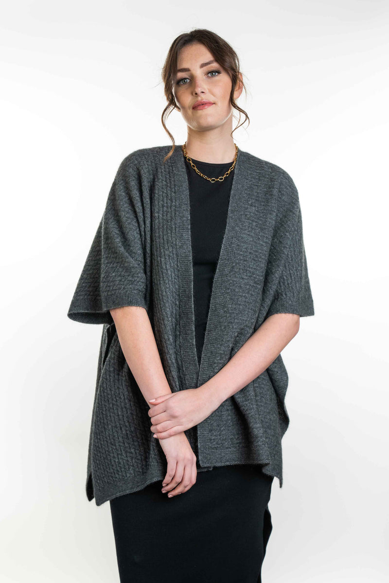 ZIG ZAG TEXTURED CAPE KO553