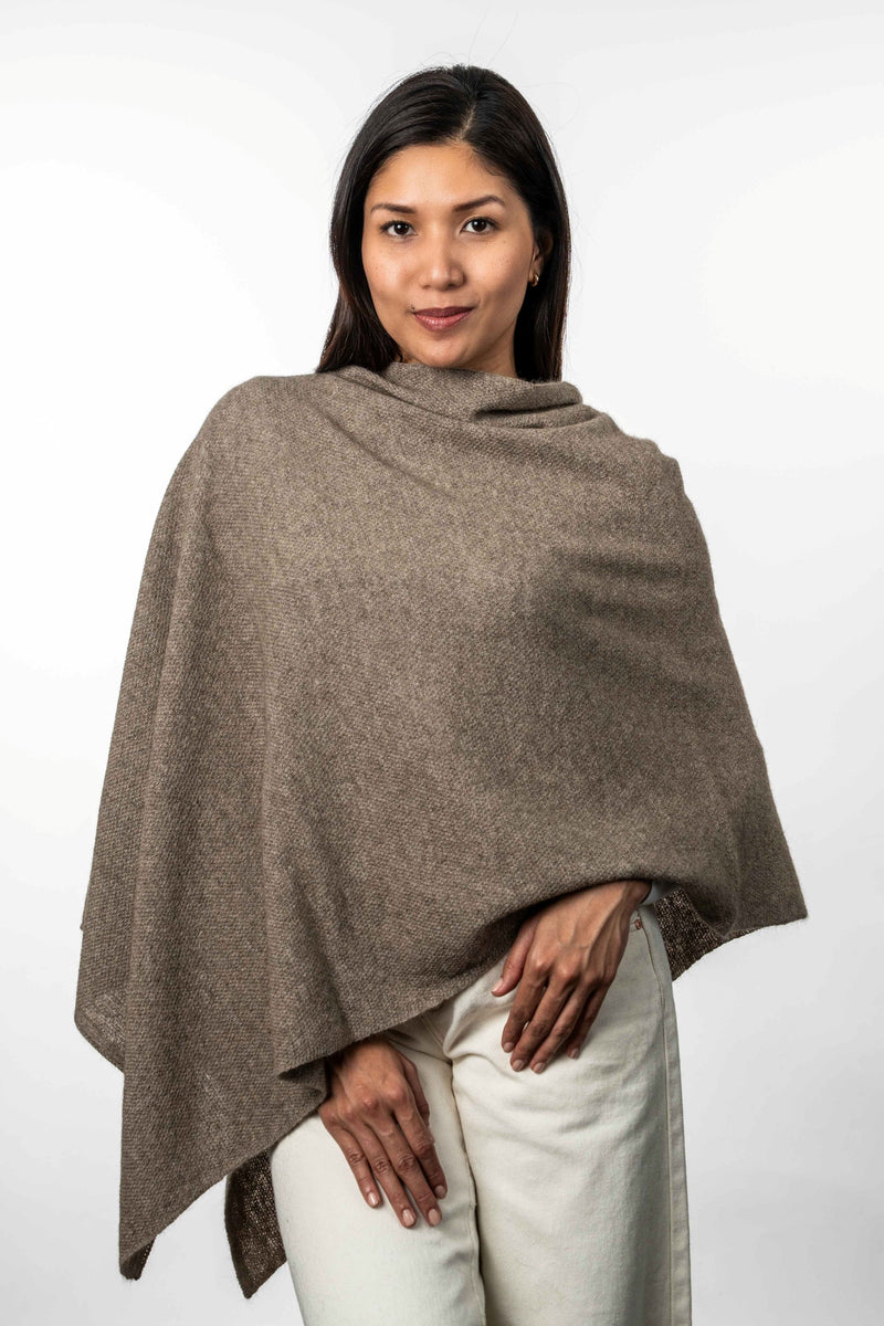 POSSUM & MERINO PONCHO - TWO WAY  KO798