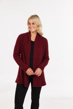 POSSUM & MERINO WOMEN’S WRAP JACKET NB498