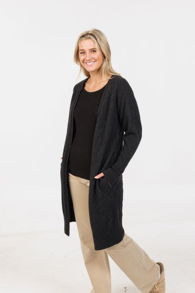 POSSUM & MERINO WOMEN'S LONG CARDIGAN NB834