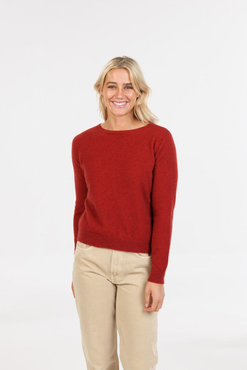 POSSUM & MERINO WOMEN'S CLASSIC CROP SWEATER NB870