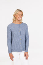 POSSUM & MERINO WOMEN’S CABLE CLASSIC CARDIGAN NB886